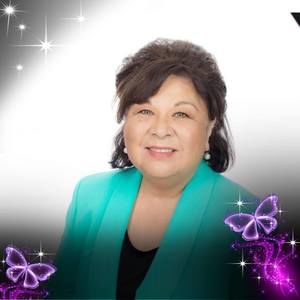 Meet your Posher, Cecilia